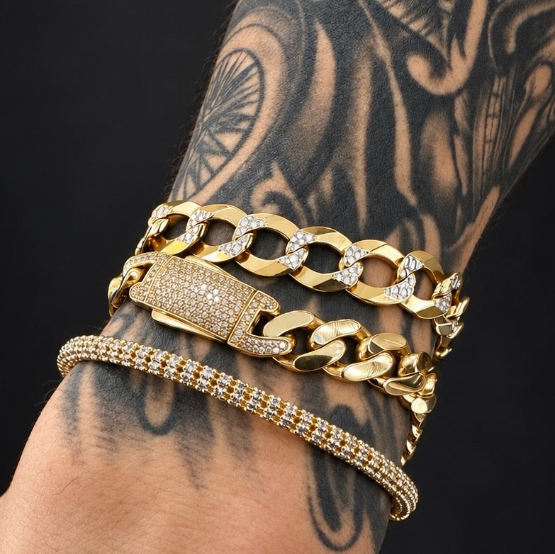BRACELET